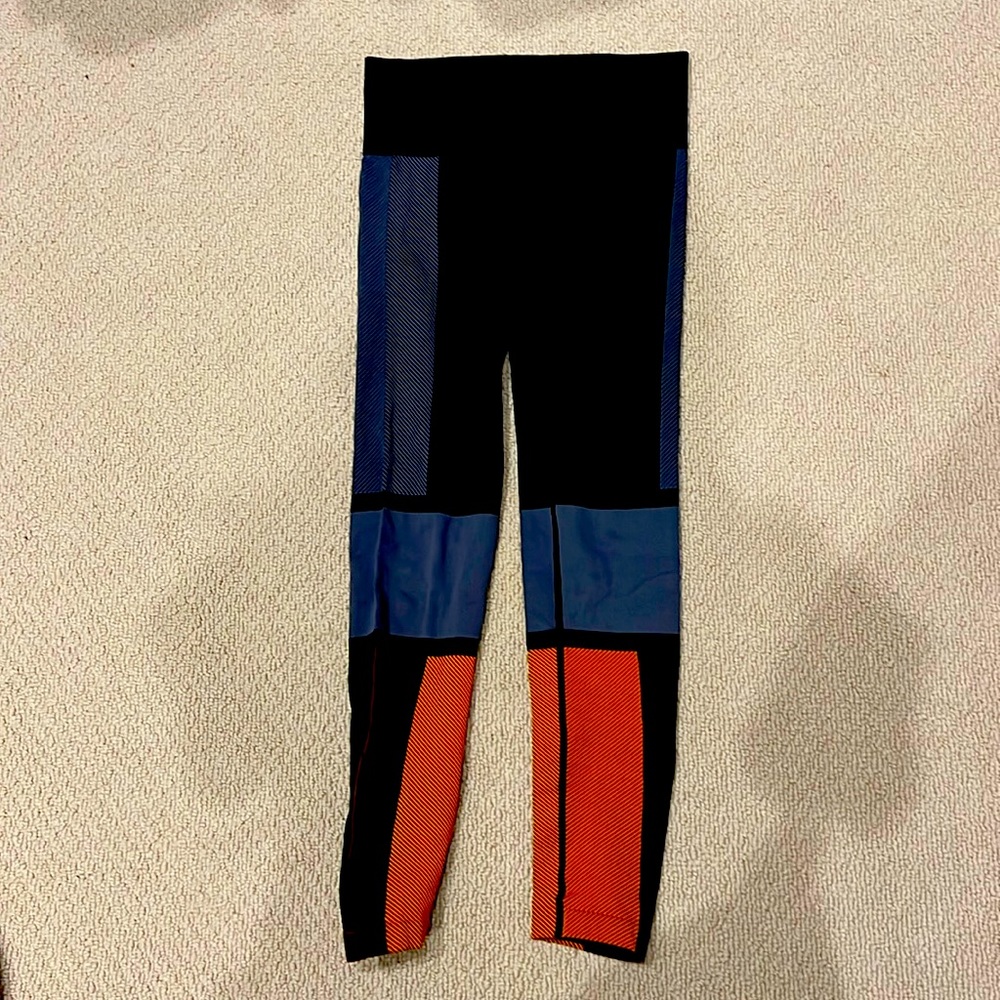 Designer workout leggings size small